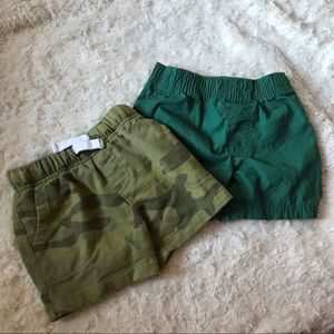 EUC - Carter’s Brand Baby Boy Shorts - Size 12M
